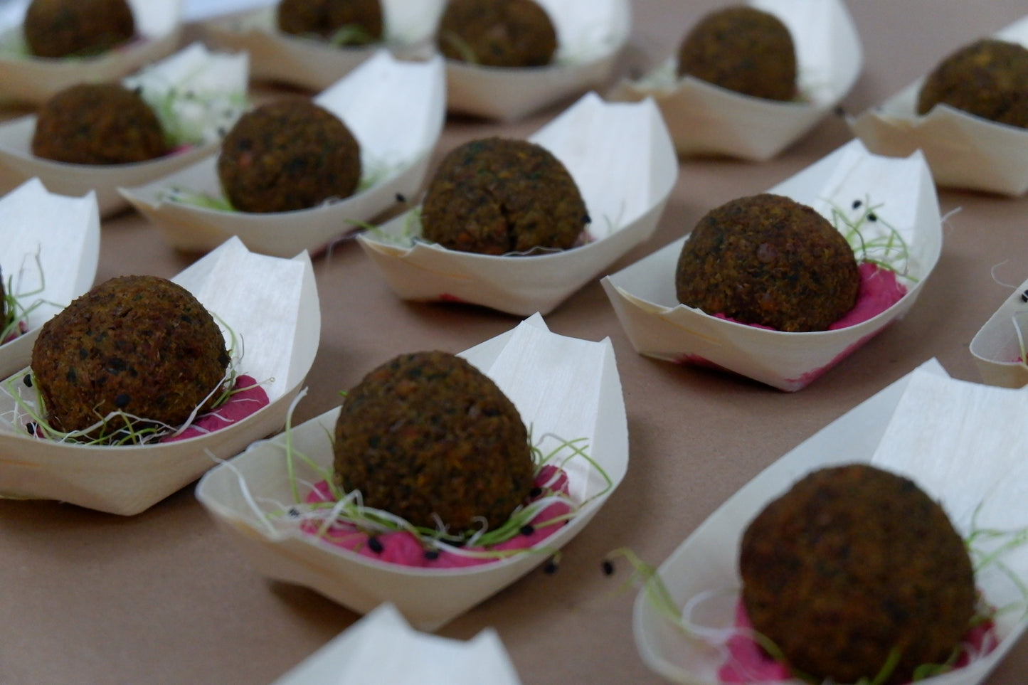 Polpette vegetariane con hummus